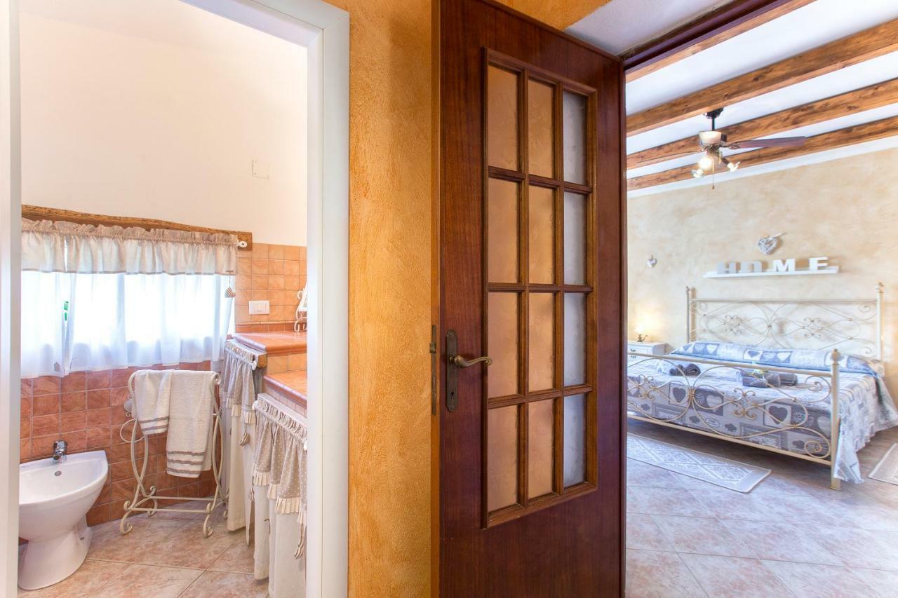 Casa Vacanze La Guzzetta Ranch Villa Canaglia Exterior photo