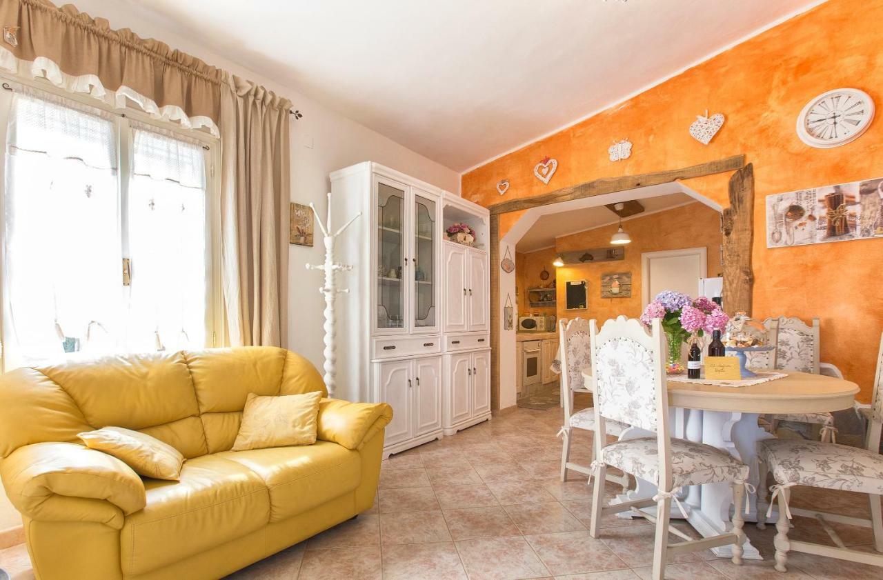 Casa Vacanze La Guzzetta Ranch Villa Canaglia Exterior photo